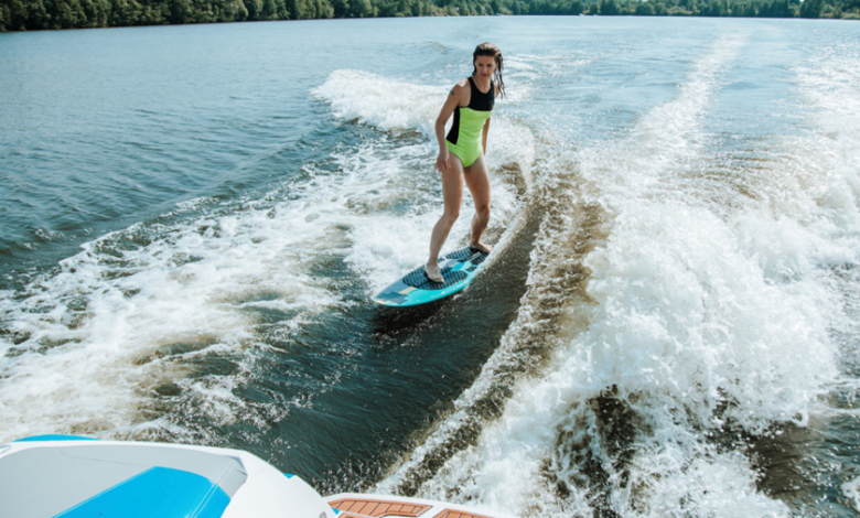 The Benefits of Choosing Wakesurf Boat Rentals for Summer Vacations