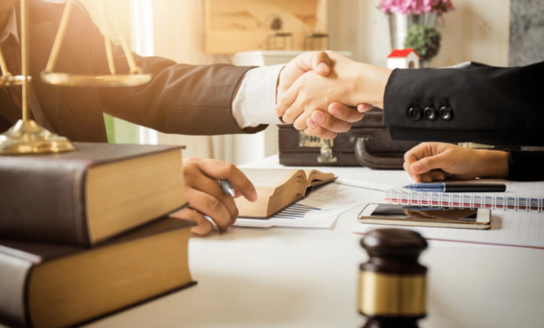 5 Ways Personal Injury Attorneys Negotiate With Insurance Companies