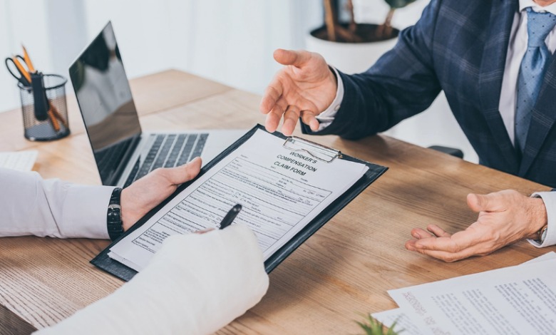 When to Hire a Compensation Lawyer for Injury Claims